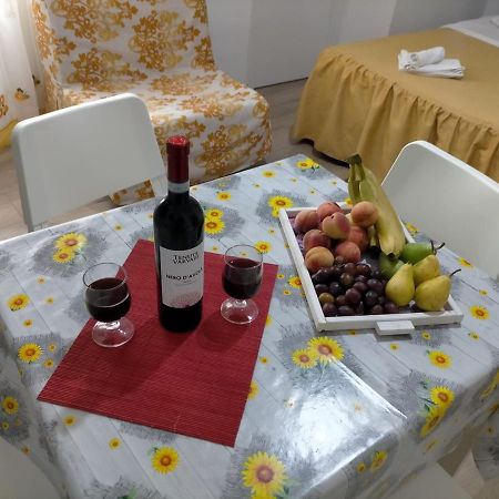 Girasole Holiday Чефалу Екстериор снимка